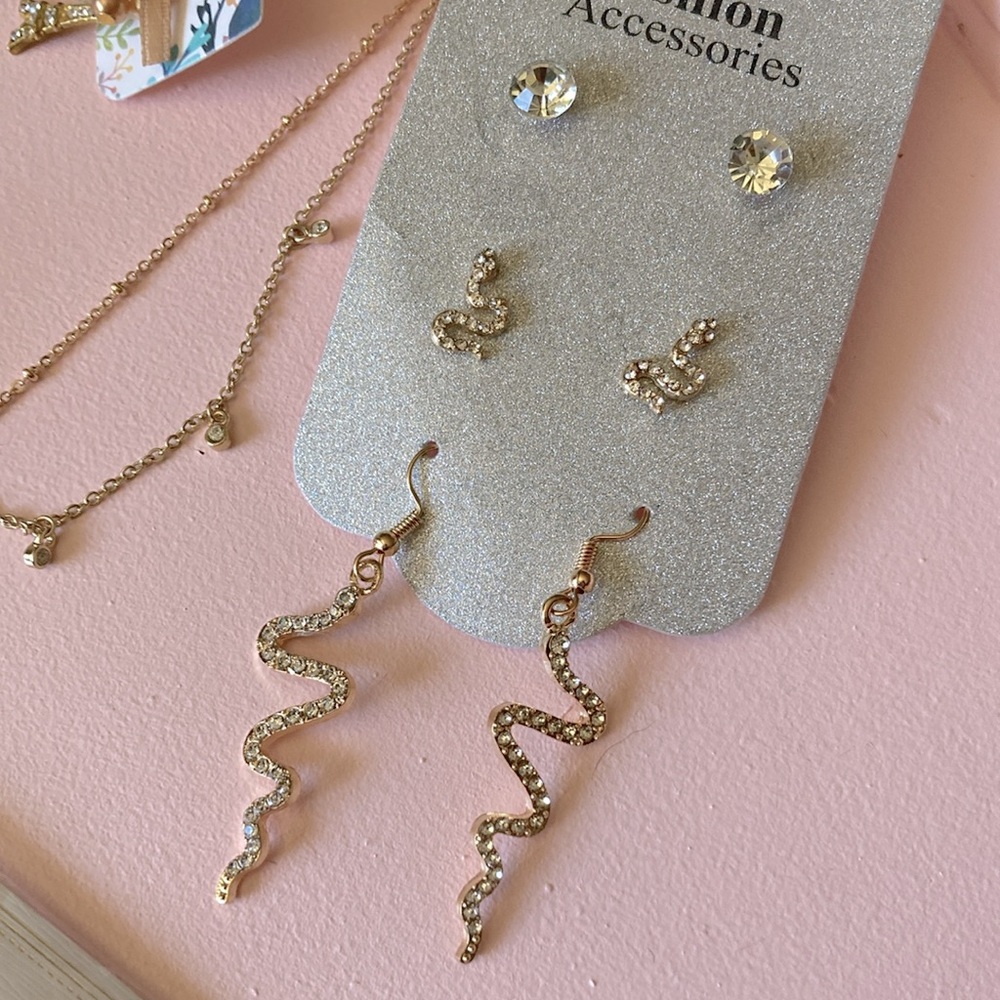 Princess Bundle Fashion Jewelry Gold, Pearls & Diamonds 💎 You get them all NWT - Picture 8 of 10